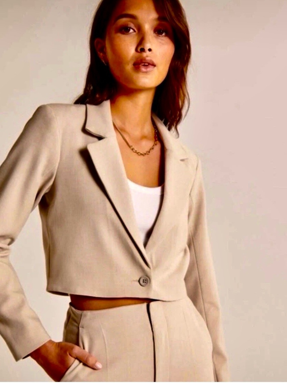 Abercrombie & Fitch Sz S Cropped Beige Tailored Blazer